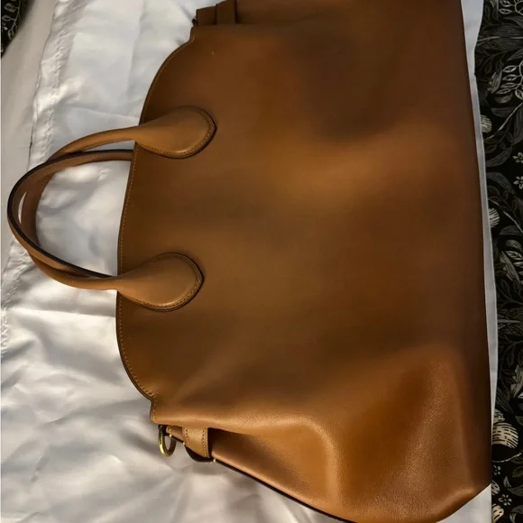 Coach Empire 40 Honey Brown - Picture 7 of 10